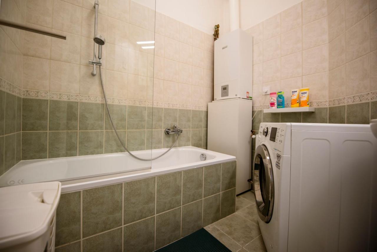 Bingo Apartman Pécs Exterior foto